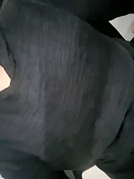 cherrydesuza69 online show from October 31, 2025, 10:33 pm