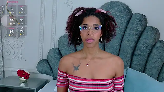 Charlotte-Novac online show from October 25, 2025, 4:57 pm