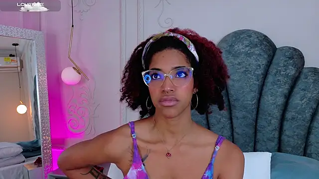 Charlotte-Novac online show from November 7, 2025, 3:45 pm