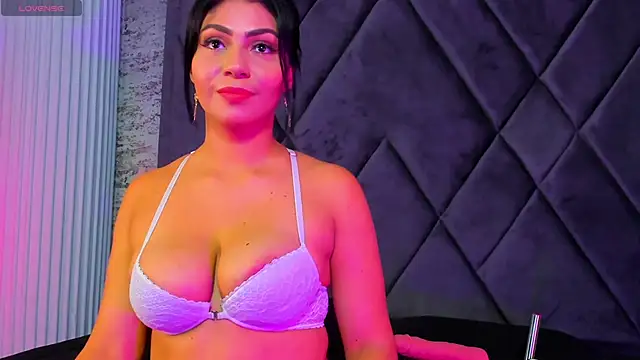 Snapshot of AyshelCooper_ chatting on September 9, 2025, 4:39 pm AyshelCooper online show from September 9, 2025, 4:39 pm