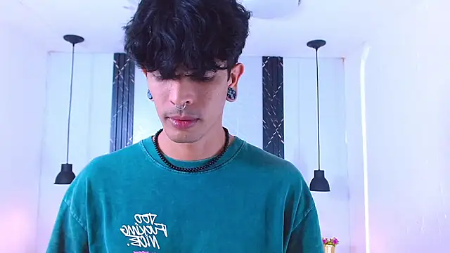 Franvill Trato online show from November 8, 2025, 12:44 am