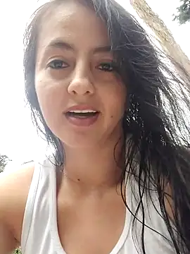 salo-rousee online show from September 15, 2025, 6:52 pm