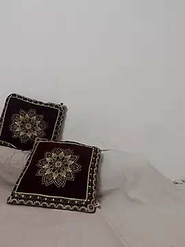 Miss Riya20 online show from October 17, 2025, 5:32 am