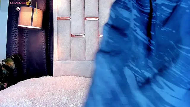 oliver mr  online show from September 30, 2025, 8:58 pm