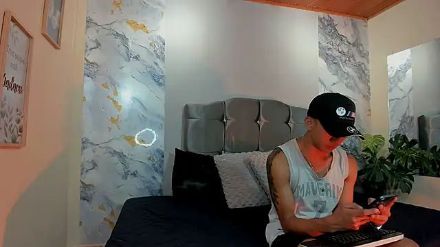 oliver mr  online show from January 9, 2026, 8:21 pm