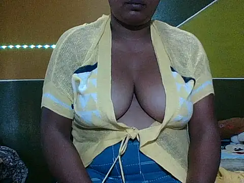 SEXY METISE online show from November 25, 2025, 5:18 am