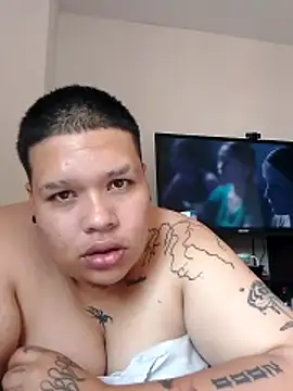 Yulian bigclit7 online show from April 4, 2026, 6:05 pm