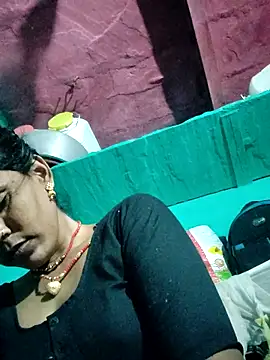 Snapshot of Pooja750 chatting on September 26, 2025, 9:19 pm Pooja750 online show from September 26, 2025, 9:19 pm