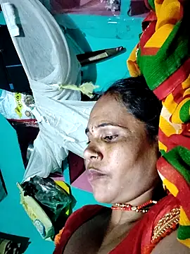 Snapshot of Pooja750 chatting on September 29, 2025, 6:46 pm Pooja750 online show from September 29, 2025, 6:46 pm