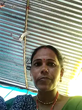 Snapshot of Pooja750 chatting on October 7, 2025, 1:47 am Pooja750 online show from October 7, 2025, 1:47 am