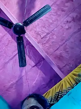 Snapshot of Pooja750 chatting on October 19, 2025, 10:10 pm Pooja750 online show from October 19, 2025, 10:10 pm