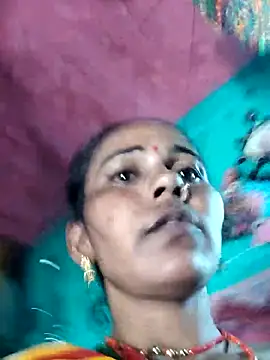 Snapshot of Pooja750 chatting on October 26, 2025, 3:34 am Pooja750 online show from October 26, 2025, 3:34 am