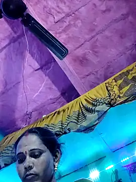 Snapshot of Pooja750 chatting on October 26, 2025, 3:51 pm Pooja750 online show from October 26, 2025, 3:51 pm