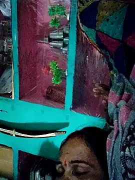 Snapshot of Pooja750 chatting on October 30, 2025, 8:49 am Pooja750 online show from October 30, 2025, 8:49 am