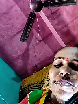 Snapshot of Pooja750 chatting on November 4, 2025, 6:01 am Pooja750 online show from November 4, 2025, 6:01 am