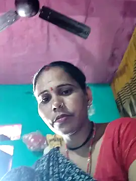 Snapshot of Pooja750 chatting on February 27, 2026, 7:41 am Pooja750 online show from February 27, 2026, 7:41 am