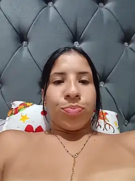 Snapshot of Liagni0 chatting on February 13, 2026, 4:41 am Liagni0 online show from February 13, 2026, 4:41 am