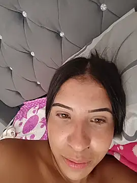 Snapshot of Liagni0 chatting on February 19, 2026, 8:38 pm Liagni0 online show from February 19, 2026, 8:38 pm