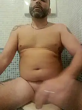 Snapshot of gigilola84 chatting on October 13, 2025, 2:44 am gigilola84 online show from October 13, 2025, 2:44 am