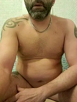 Snapshot of gigilola84 chatting on October 15, 2025, 4:12 am gigilola84 online show from October 15, 2025, 4:12 am