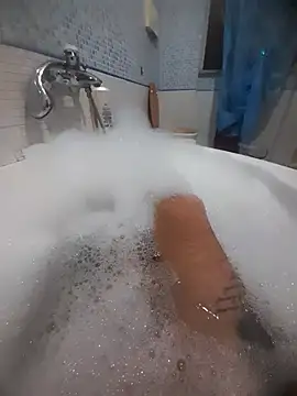 Snapshot of gigilola84 chatting on November 1, 2025, 6:43 pm gigilola84 online show from November 1, 2025, 6:43 pm