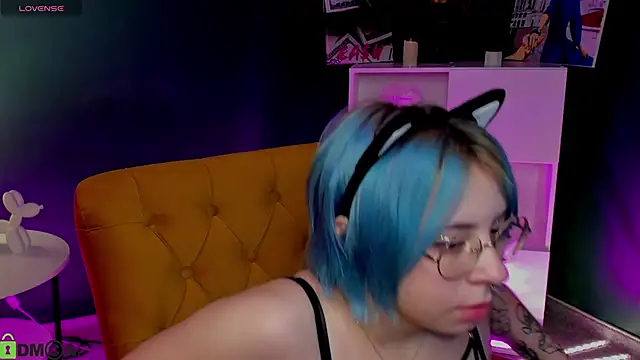 Penny Stanley online show from October 4, 2025, 2:09 am