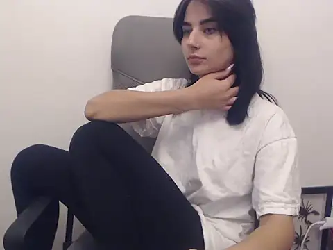 Snapshot of Hot_Bruny chatting on October 3, 2025, 7:33 pm Hot Bruny online show from October 3, 2025, 7:33 pm