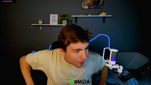 Snapshot of joseph_bear_ chatting on October 13, 2025, 8:20 pm joseph bear online show from October 13, 2025, 8:20 pm