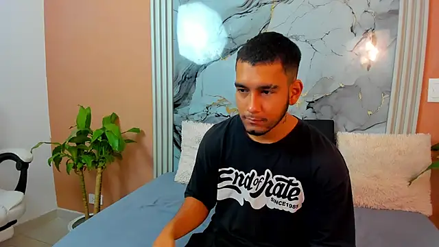  online show from November 8, 2025, 11:21 am