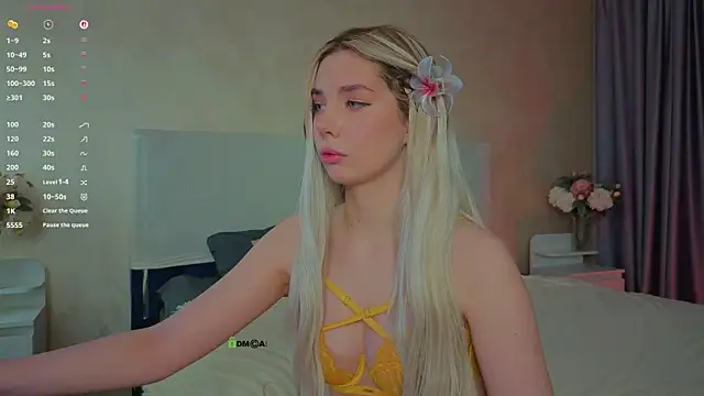  sophielov online show from June 22, 2026, 10:07 pm