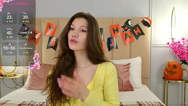 Snapshot of MaryNixon_ chatting on October 28, 2025, 5:11 am MaryNixon online show from October 28, 2025, 5:11 am