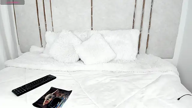 Lilith dry online show from October 14, 2025, 2:40 pm