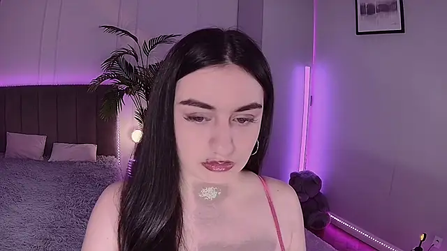 Lola Sparks online show from October 2, 2025, 4:30 am