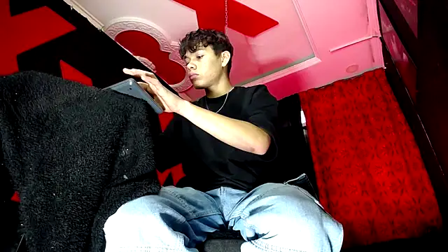 SemerHott online show from September 26, 2025, 1:15 pm