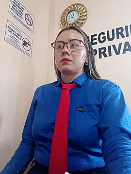 Hannah-colx online show from November 18, 2025, 4:44 pm