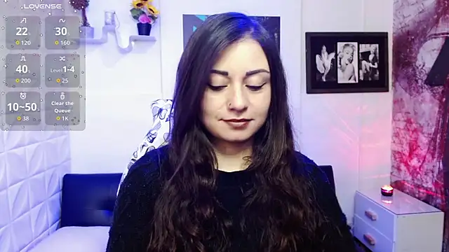 Eva Roussell online show from October 21, 2025, 2:29 pm