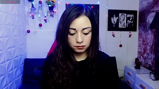 Eva Roussell online show from December 5, 2025, 2:36 pm