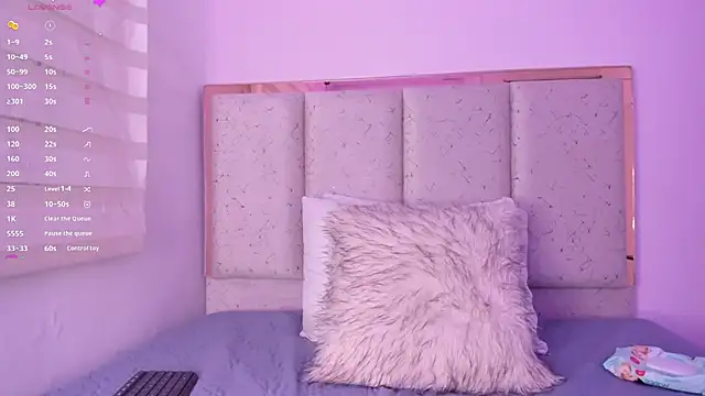 violeta olsen online show from February 19, 2026, 7:21 pm