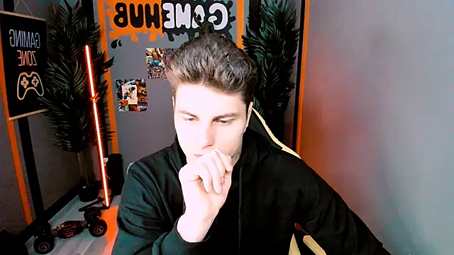 JackWolw online show from October 2, 2025, 12:12 pm