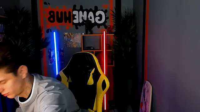 JackWolw online show from November 11, 2025, 11:05 pm