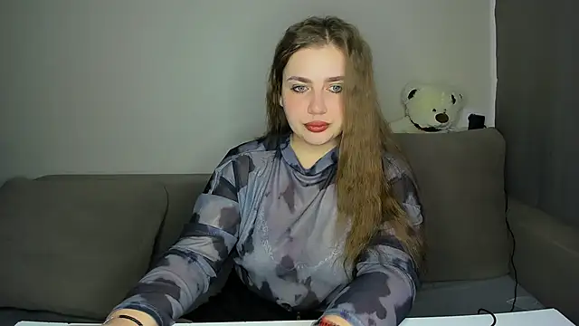 yourgem   online show from April 3, 2026, 2:53 am