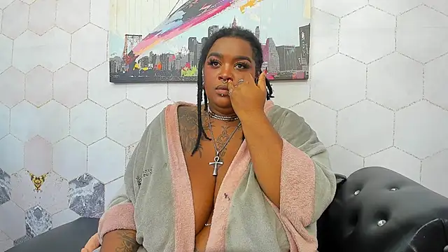 Anaa Fuentess online show from October 21, 2025, 11:49 pm