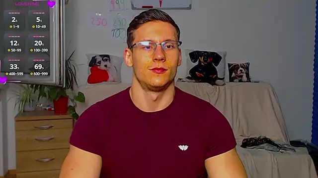 ZeinMiracles online show from April 10, 2026, 9:19 pm