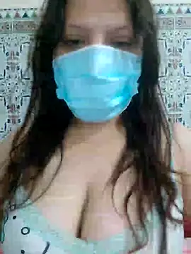 Snapshot of Hot-lino chatting on May 5, 2026, 2:36 pm Hot-lino online show from May 5, 2026, 2:36 pm