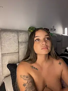 AnnyLopezzz  online show from June 20, 2026, 6:27 am