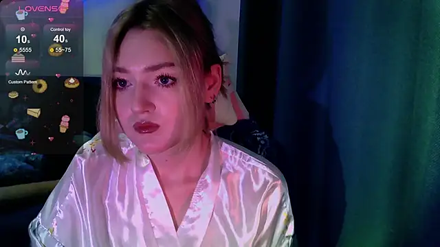 cute1stranger online show from September 27, 2025, 8:41 am