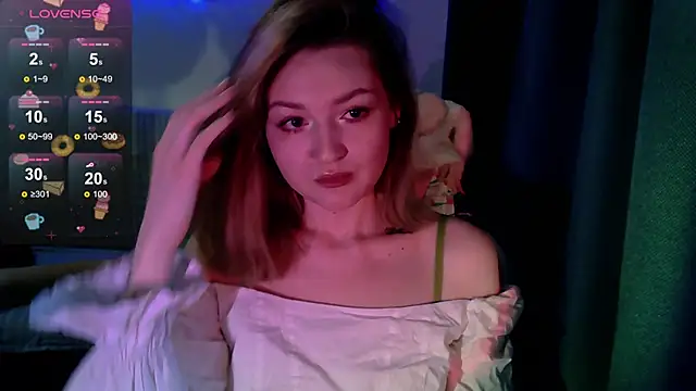 cute1stranger online show from November 7, 2025, 6:13 am