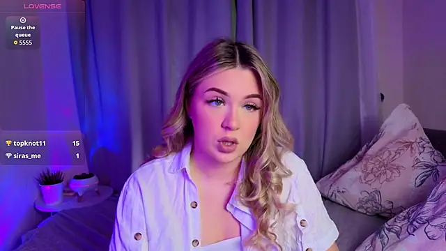 Snapshot of AliaBuerstatte chatting on November 4, 2025, 7:35 pm AliaBuerstatte online show from November 4, 2025, 7:35 pm