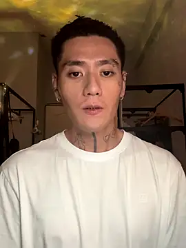 marz-z7-o online show from November 11, 2025, 1:11 pm