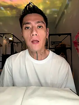 marz-z7-o online show from November 12, 2025, 5:52 am